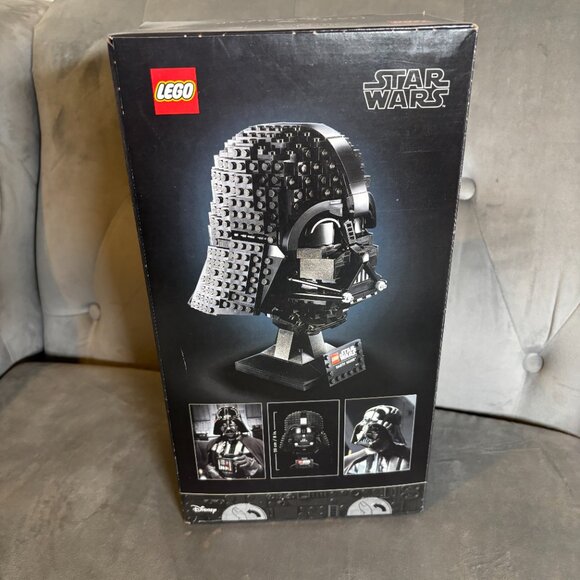 LEGO Star Wars 75304 Darth Vader Helmet Display Set – Collector Edition (834 pcs - Picture 1 of 2